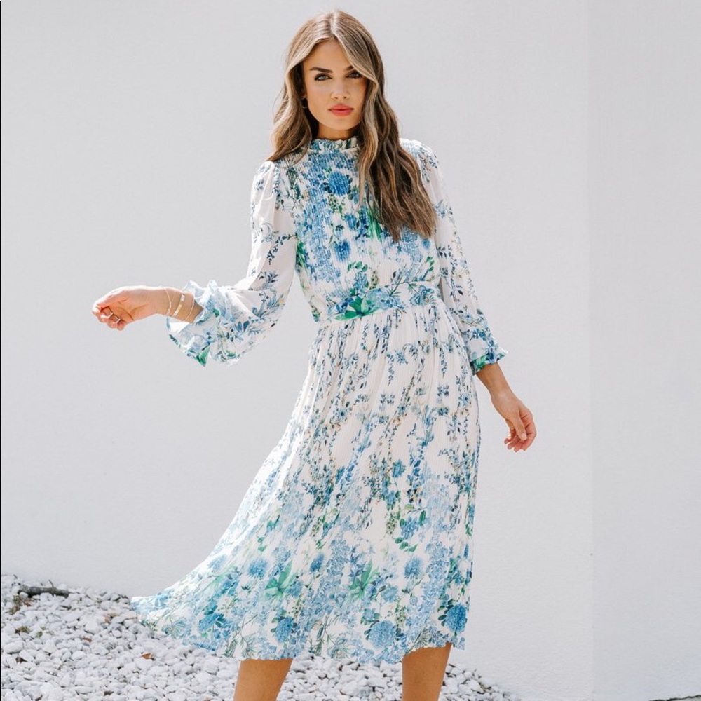 NWT Vici Dolls Tempe Floral Ruffle Midi Dress
